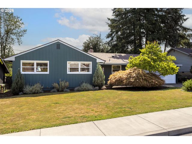 1485 HALLINAN St, Lake Oswego, OR 97034