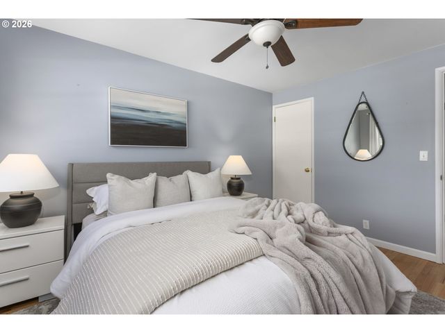 1485 HALLINAN St, Lake Oswego, OR 97034