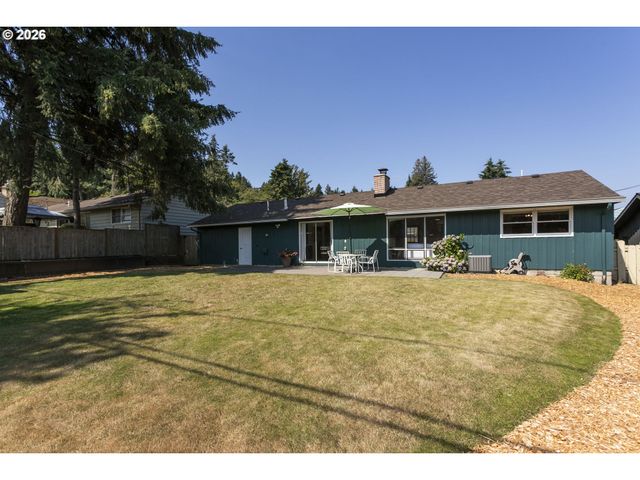 1485 HALLINAN St, Lake Oswego, OR 97034