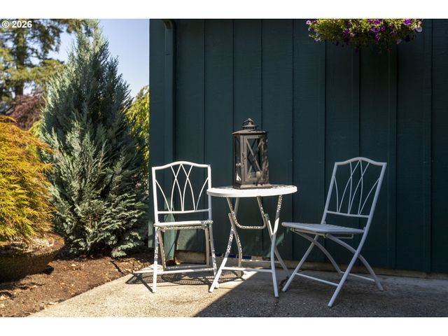 1485 HALLINAN St, Lake Oswego, OR 97034