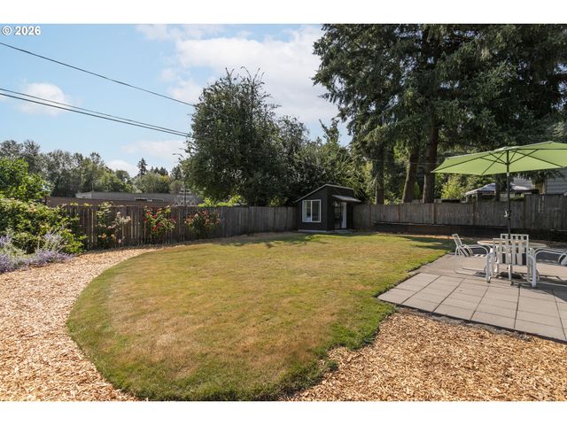 1485 HALLINAN St, Lake Oswego, OR 97034
