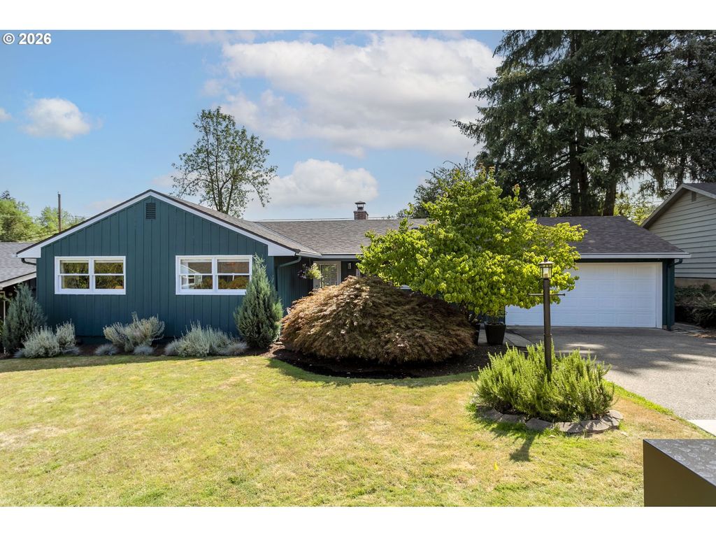 1485 HALLINAN St, Lake Oswego, OR 97034