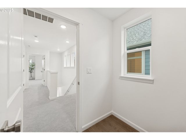 3327 Se Triumph Ave, Hillsboro, OR 97123