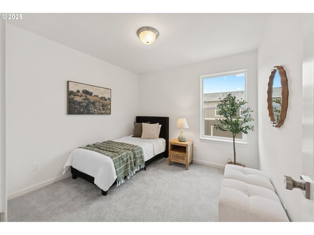 3327 Se Triumph Ave, Hillsboro, OR 97123