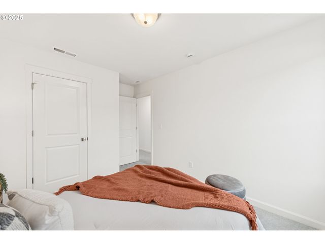 3327 Se Triumph Ave, Hillsboro, OR 97123