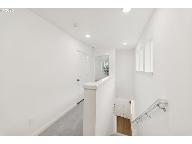 3327 Se Triumph Ave, Hillsboro, OR 97123