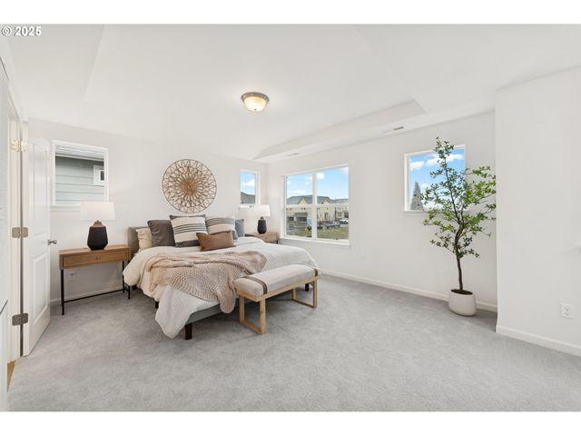 3327 Se Triumph Ave, Hillsboro, OR 97123