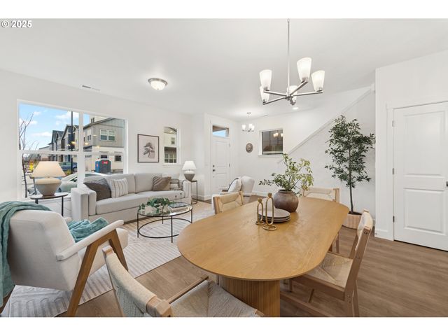 3327 Se Triumph Ave, Hillsboro, OR 97123