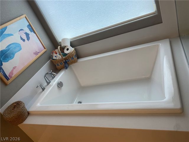457 Bolsa Basin Avenue, Las Vegas, NV 89138