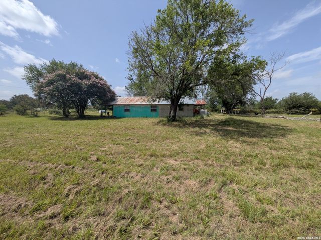 22221 PLEASANTON RD, San Antonio, TX 78264