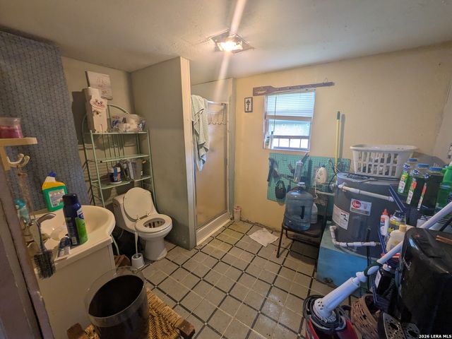 22221 PLEASANTON RD, San Antonio, TX 78264