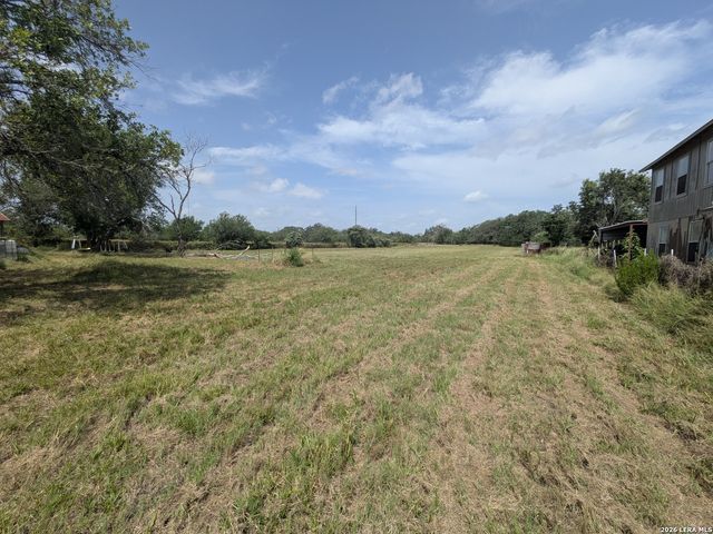 22221 PLEASANTON RD, San Antonio, TX 78264