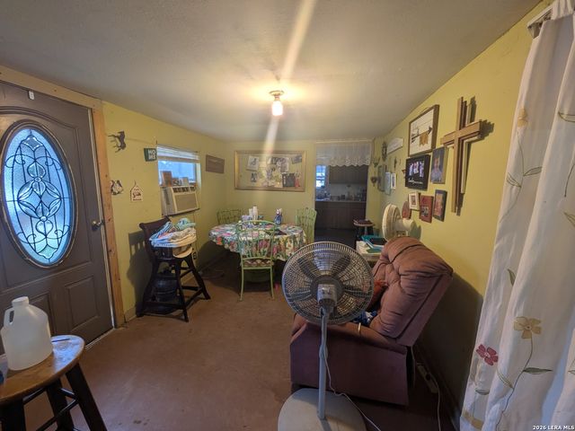 22221 PLEASANTON RD, San Antonio, TX 78264