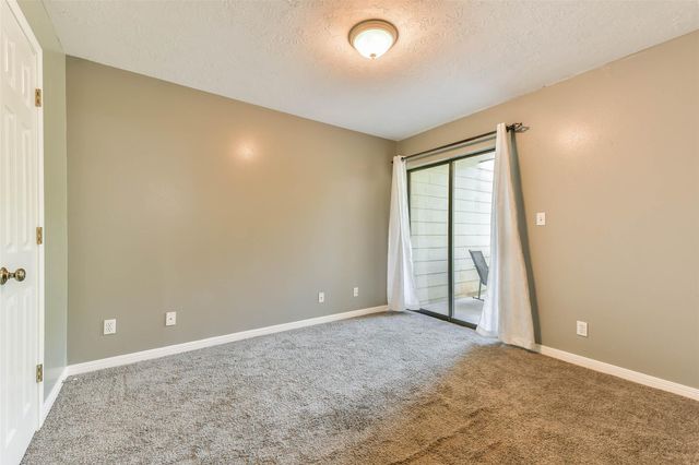 2501 Gulf Freeway 243D, Dickinson, TX 77539