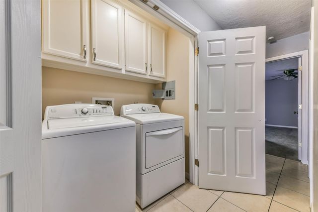 2501 Gulf Freeway 243D, Dickinson, TX 77539