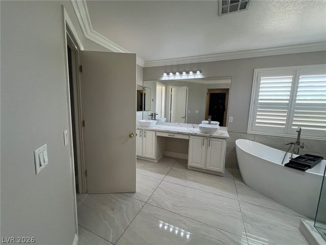 5936 Moon Garden Street, Las Vegas, NV 89148