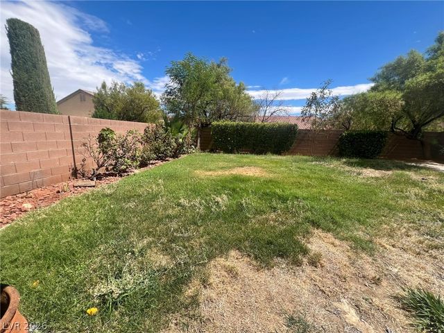 5936 Moon Garden Street, Las Vegas, NV 89148