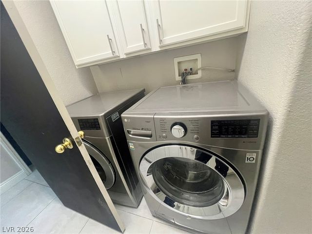 5936 Moon Garden Street, Las Vegas, NV 89148