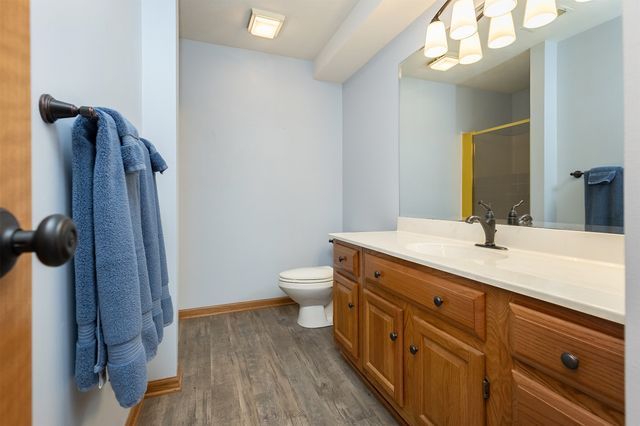 118 NW Countrywood Lane, Ankeny, IA 50023