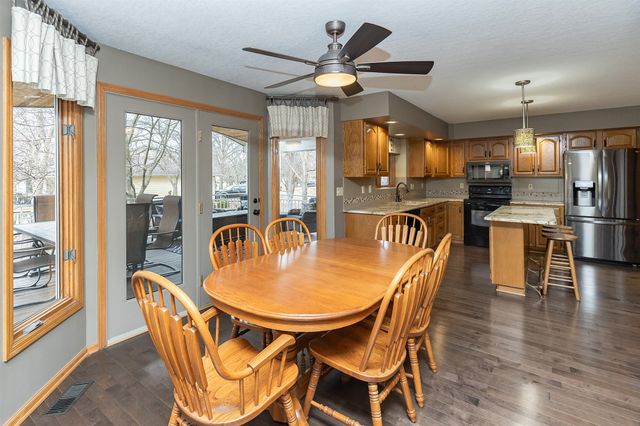 118 NW Countrywood Lane, Ankeny, IA 50023