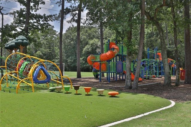 17710 Booners Cove Court, Humble, TX 77346