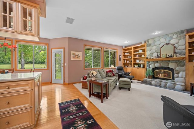 5426 Quail Run, Blaine, WA 98230