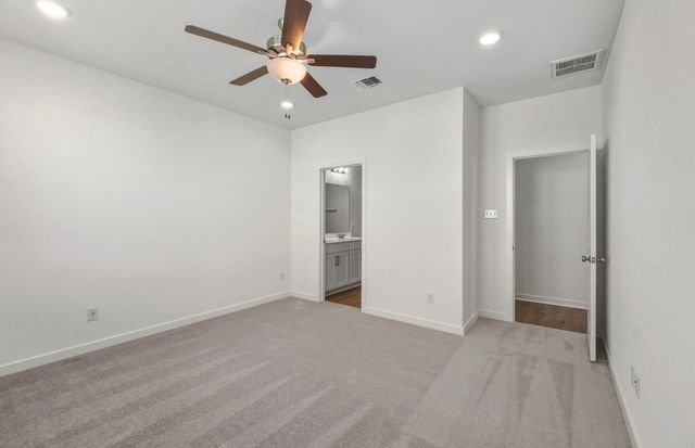 416 Paradise Canyon DR, Jarrell, TX 76537
