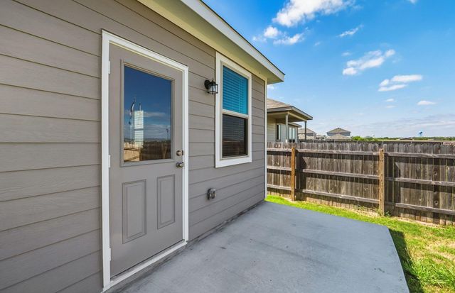 416 Paradise Canyon DR, Jarrell, TX 76537