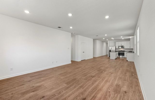 416 Paradise Canyon DR, Jarrell, TX 76537