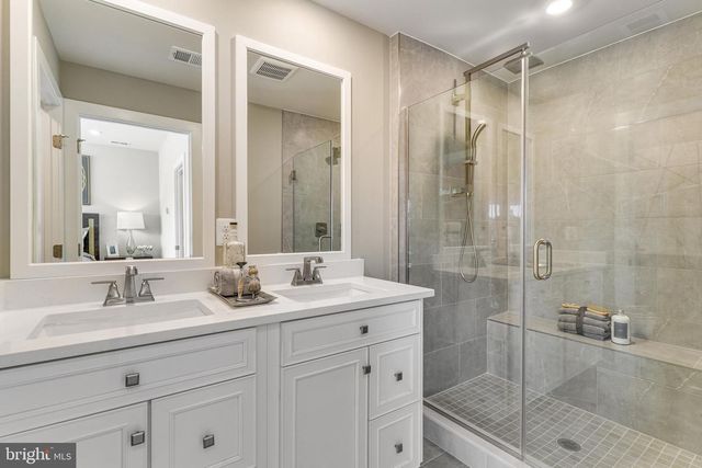 6817 16TH ST NW, Washington, DC 20012