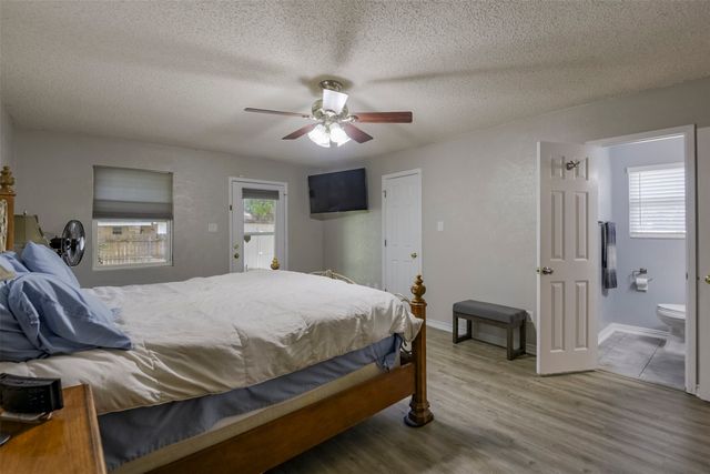 741 Cullum Avenue, Hurst, TX 76053