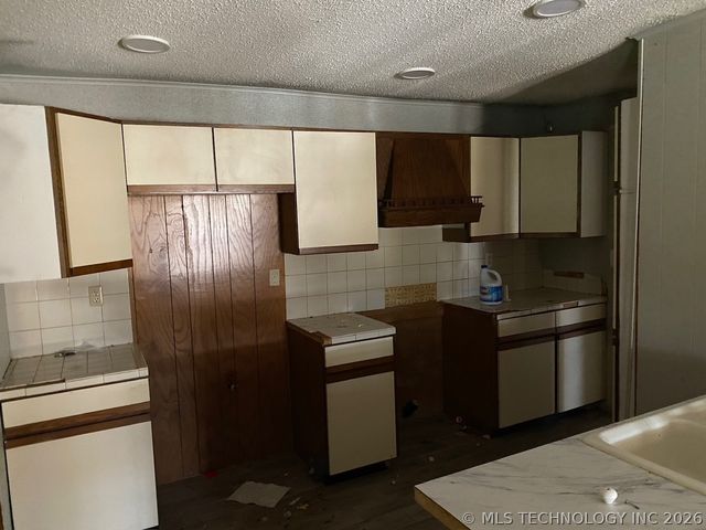 11201 S Edgewater Road, Claremore, OK 74017