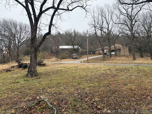 11201 S Edgewater Road, Claremore, OK 74017