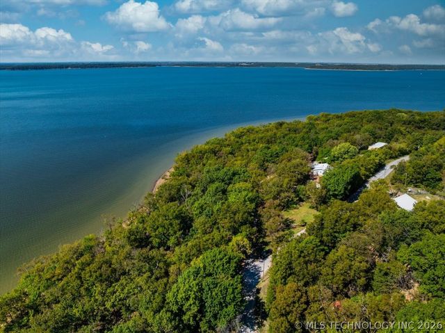 11201 S Edgewater Road, Claremore, OK 74017