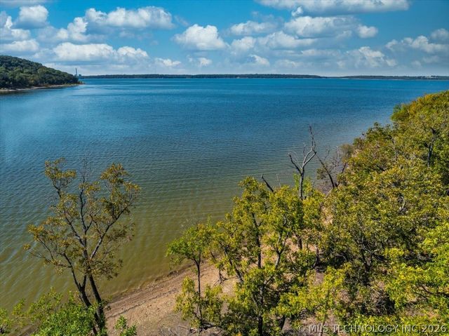 11201 S Edgewater Road, Claremore, OK 74017