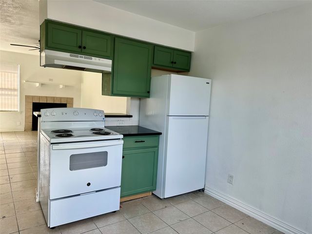 3200 Mclean Street, Fort Worth, TX 76103
