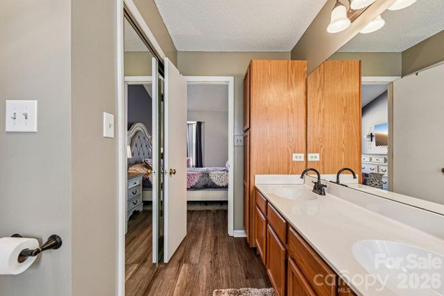 5719 Becton Park Drive, Charlotte, NC 28227