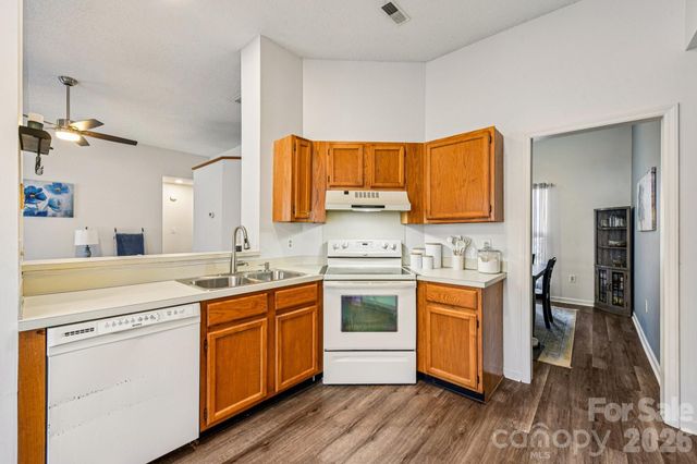 5719 Becton Park Drive, Charlotte, NC 28227