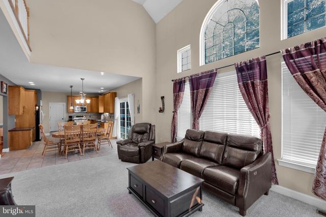 2106 RIDGE WAY, East Greenville, PA 18041