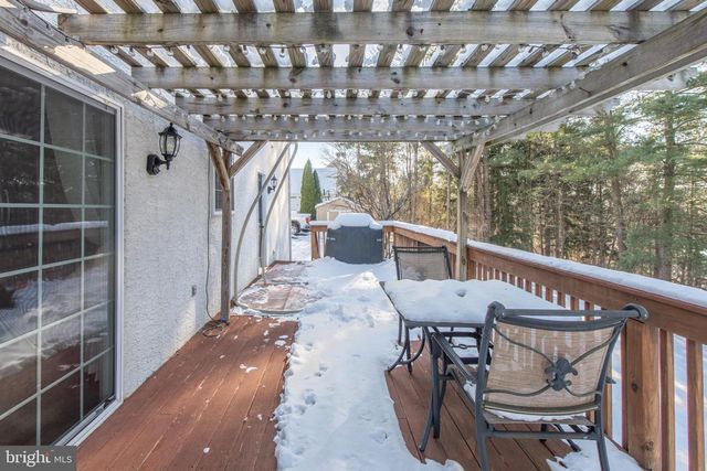 2106 RIDGE WAY, East Greenville, PA 18041