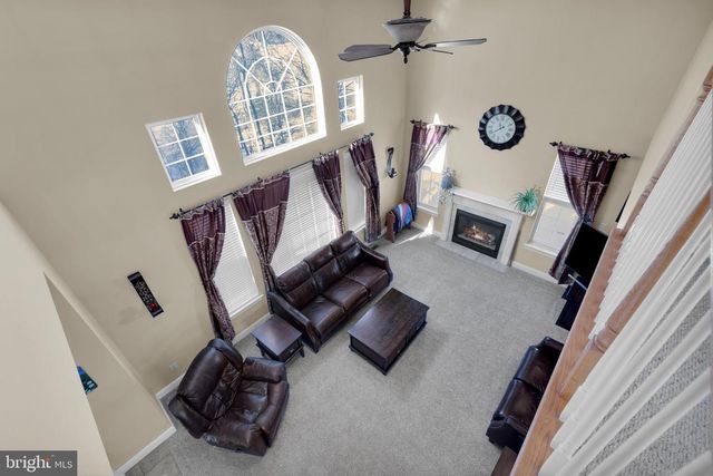 2106 RIDGE WAY, East Greenville, PA 18041