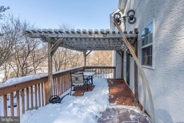 2106 RIDGE WAY, East Greenville, PA 18041