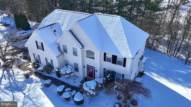 2106 RIDGE WAY, East Greenville, PA 18041