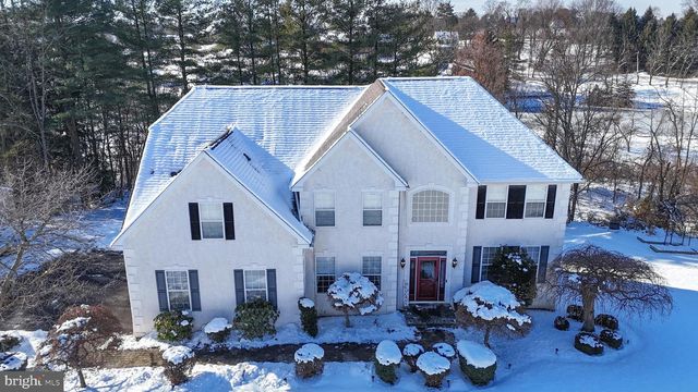 2106 RIDGE WAY, East Greenville, PA 18041