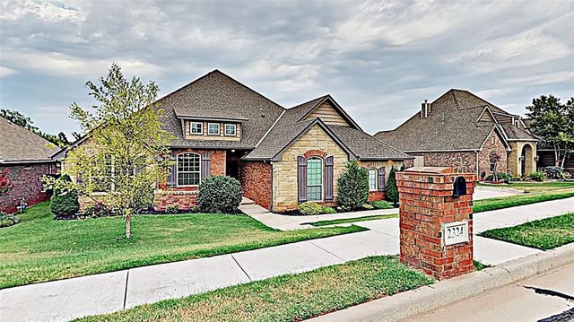 2324 Sutton Place, Edmond, OK 73012