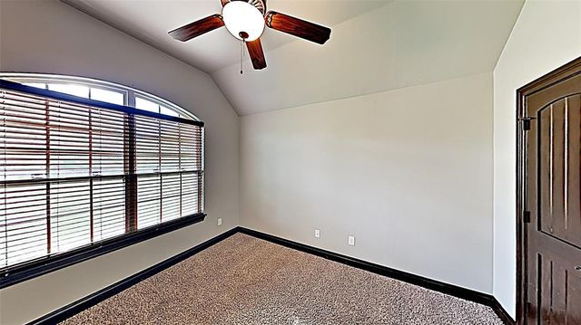 2324 Sutton Place, Edmond, OK 73012