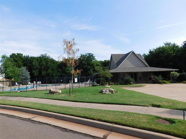2324 Sutton Place, Edmond, OK 73012