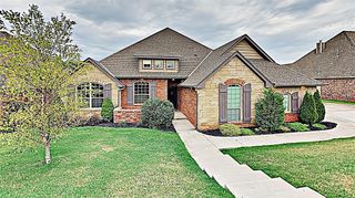 2324 Sutton Place, Edmond, OK 73012