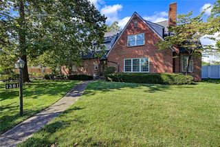 1381 Catalpa Drive, Dayton, OH 45406