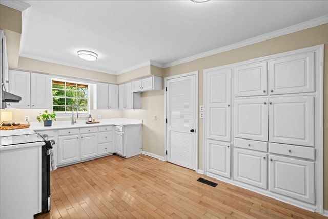 2623 Valley View Drive, Rocky Face, GA 30740